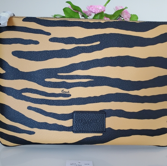 Coach Lunar New Year Tiger-print Tech Pouch - Picture 3 of 9